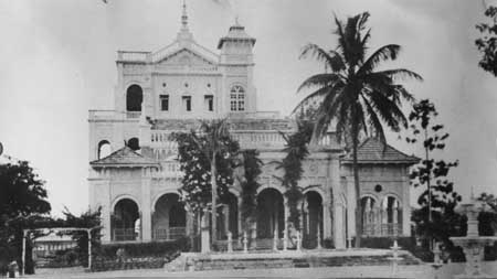 The Aga Khan Palace, Pune -Gandhiji was kept incarcereted August 1942-May 1944.jpg